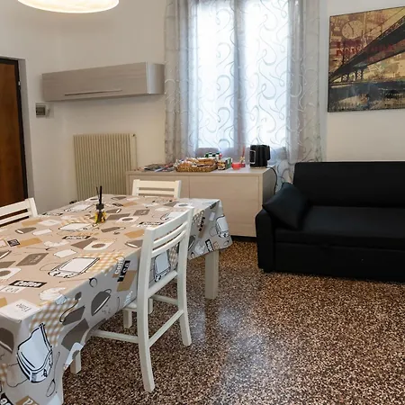 ベッド・アンド・ブレックファスト Civico 18 3*